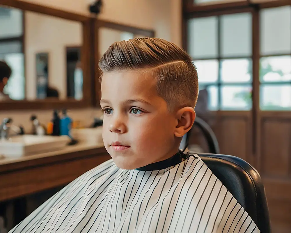 Professionele heren knipbeurt met oog voor detail en stijl.